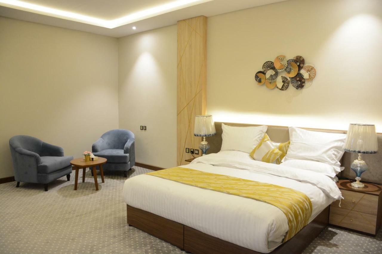 الايوان للاجنحة الفندقية E1 Hotel Al Kharj Exteriér fotografie