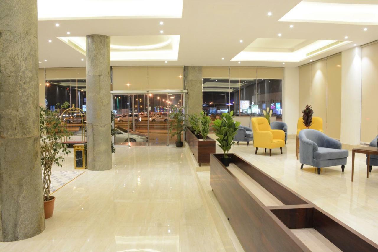 الايوان للاجنحة الفندقية E1 Hotel Al Kharj Exteriér fotografie