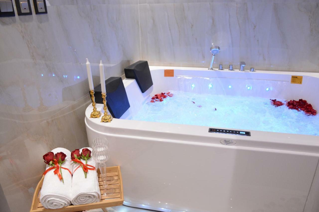 الايوان للاجنحة الفندقية E1 Hotel Al Kharj Exteriér fotografie