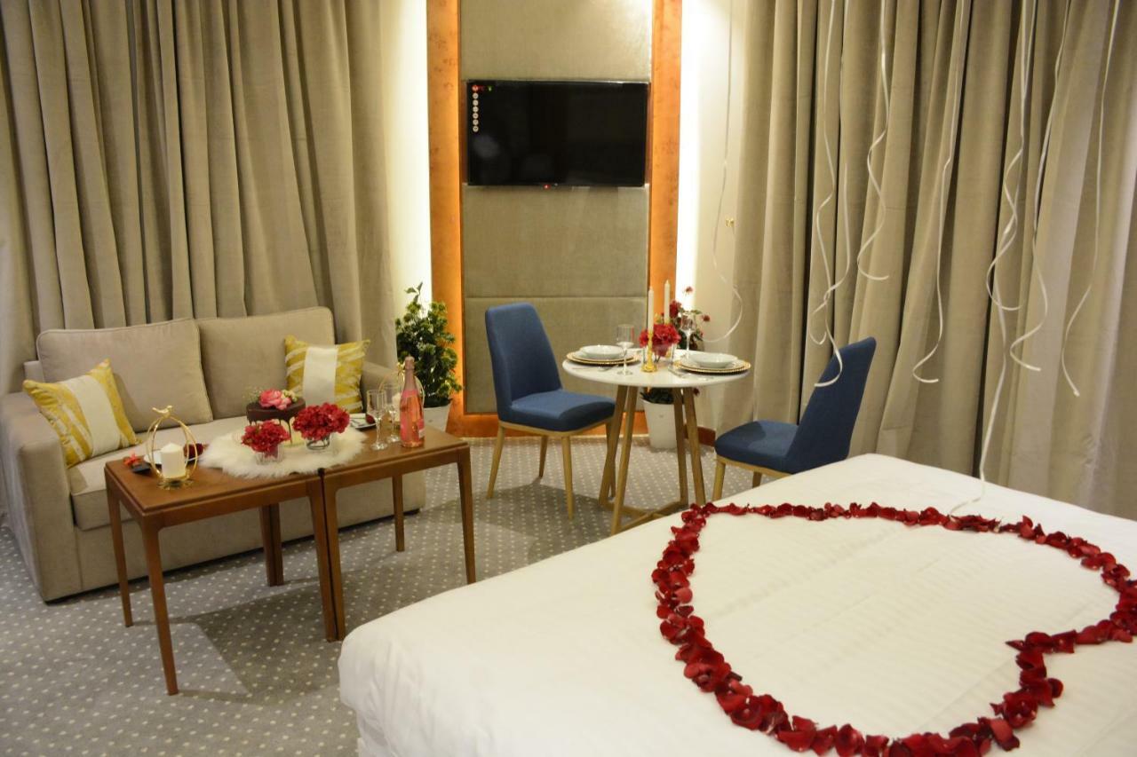 الايوان للاجنحة الفندقية E1 Hotel Al Kharj Exteriér fotografie