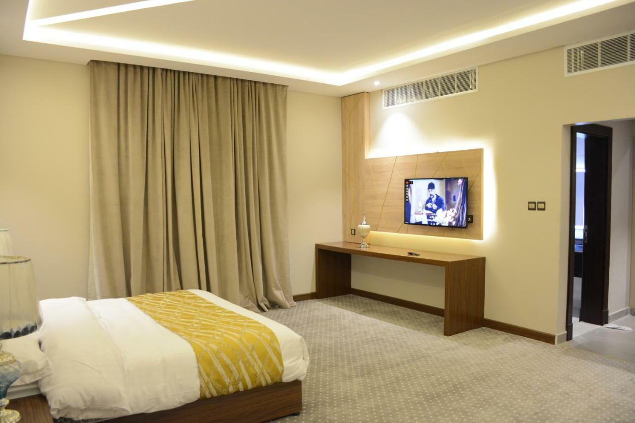 الايوان للاجنحة الفندقية E1 Hotel Al Kharj Exteriér fotografie