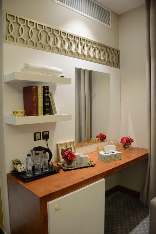 الايوان للاجنحة الفندقية E1 Hotel Al Kharj Exteriér fotografie